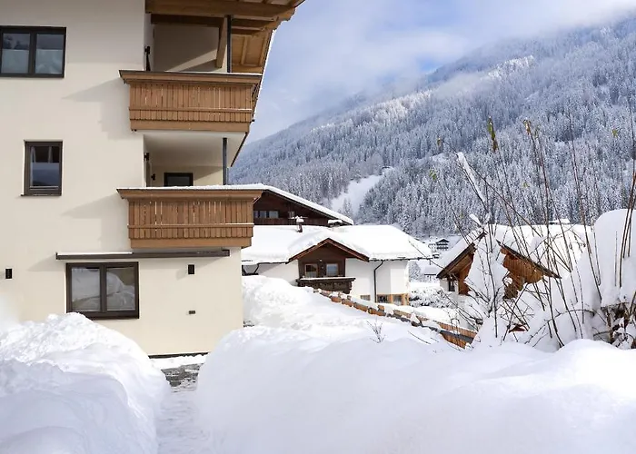 Berg\' & Bluamen Appartements Stubai