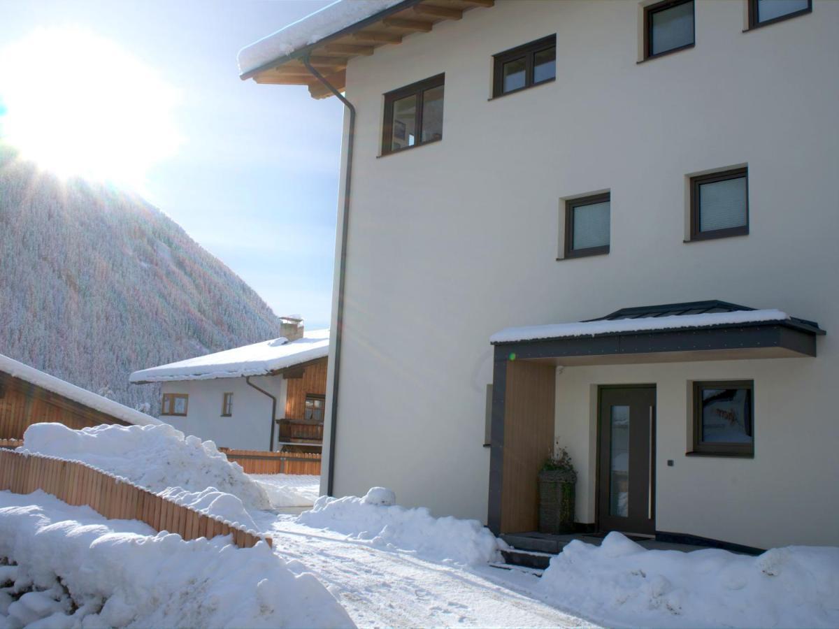 Apartment Berg' & Bluamen Stubai Neustift im Stubaital
