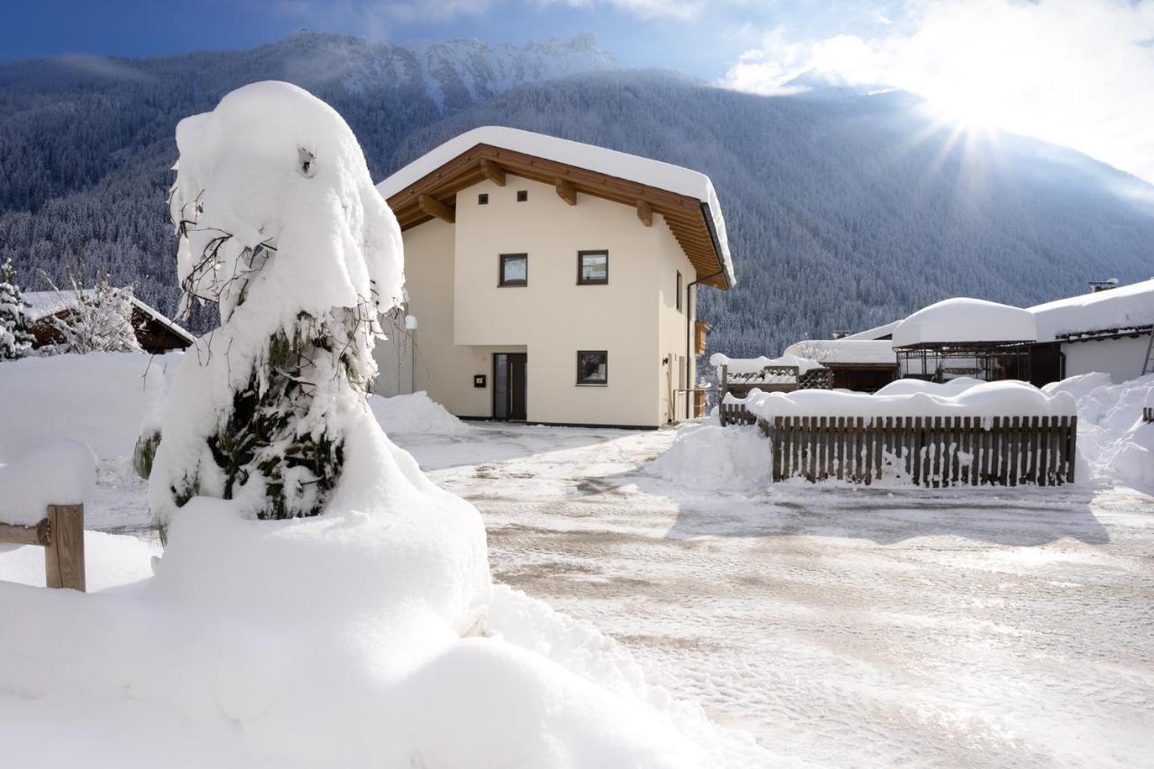 Apartment Berg' & Bluamen Stubai Neustift im Stubaital