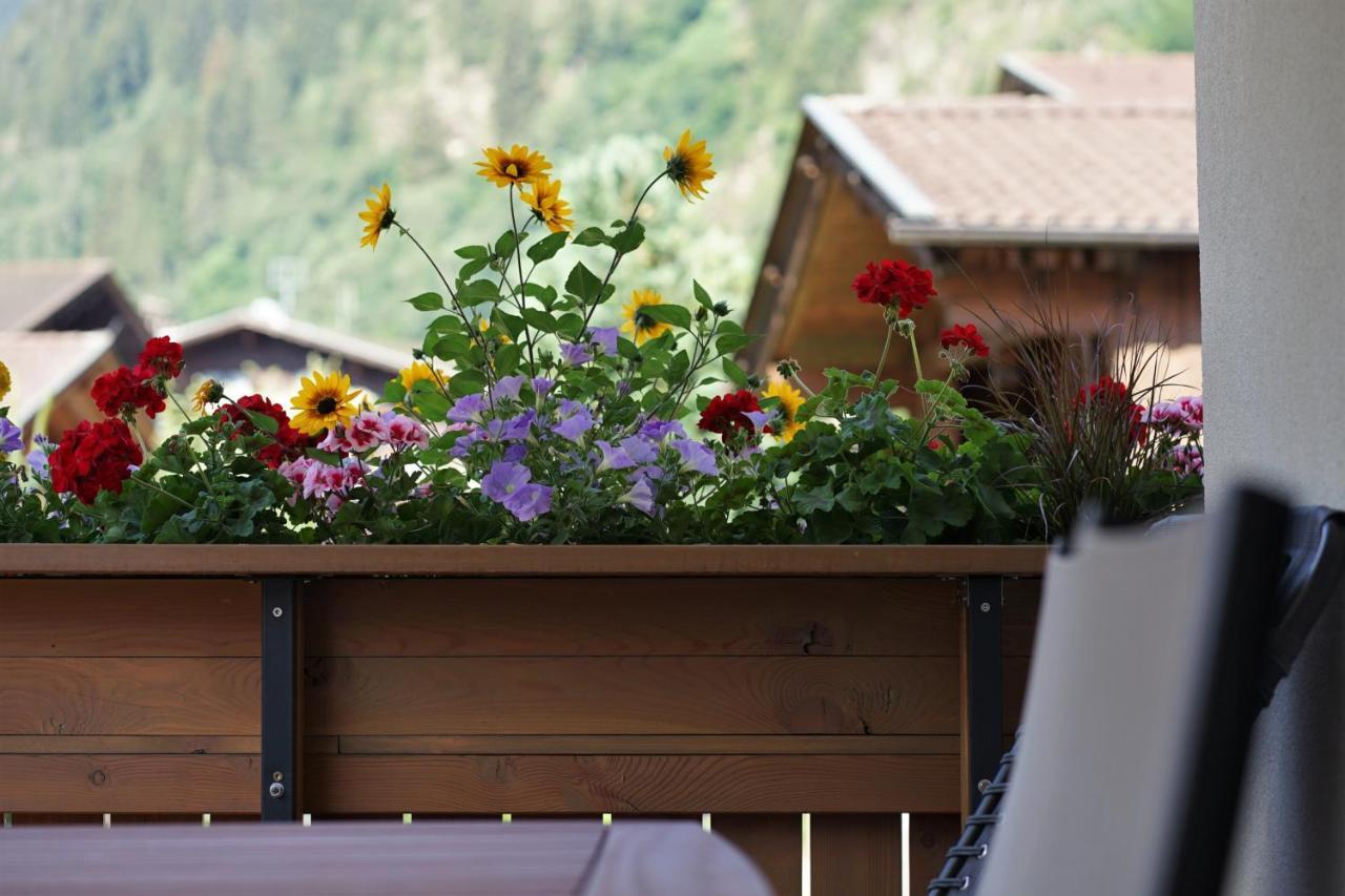 Berg' & Bluamen Stubai Apartment